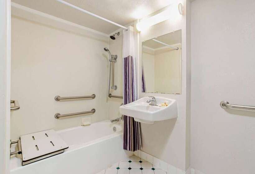 فندق La Quinta Inn By Wyndham Tampa Bay Pinellas Park Clearwater