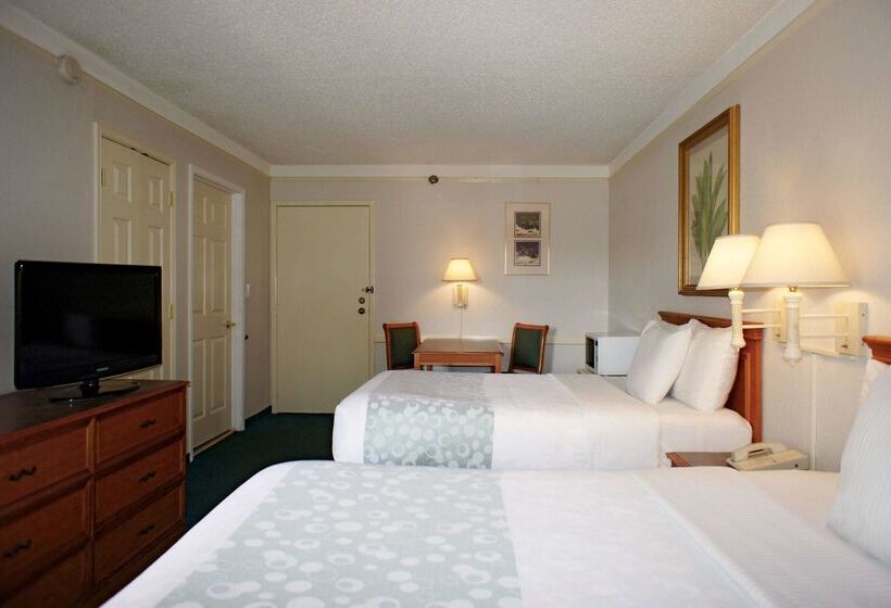 فندق La Quinta Inn By Wyndham Tampa Bay Pinellas Park Clearwater