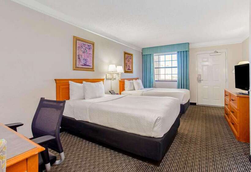 فندق La Quinta Inn By Wyndham Tampa Bay Pinellas Park Clearwater
