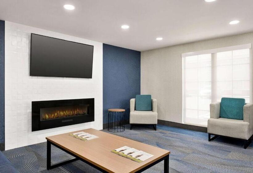 هتل La Quinta Inn Lexington Horse Park