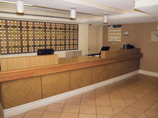 Отель Travelodge by Wyndham Mobile