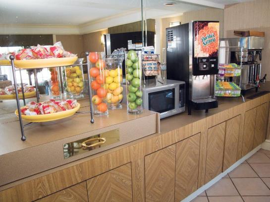 هتل Travelodge by Wyndham Mobile