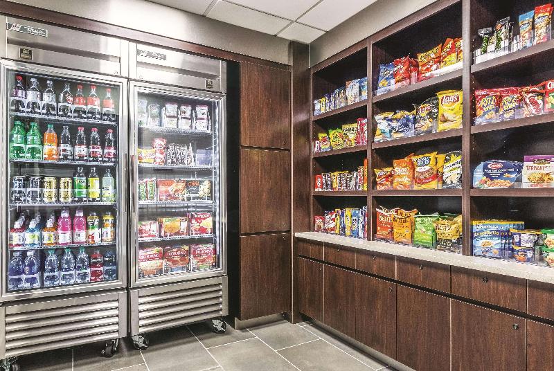 酒店 La Quinta By Wyndham Alexandria Airport