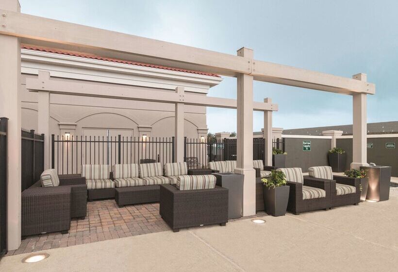 호텔 La Quinta By Wyndham Arlington North 6 Flags Dr