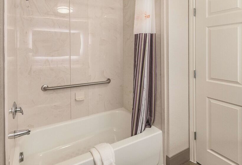 호텔 La Quinta By Wyndham Arlington North 6 Flags Dr