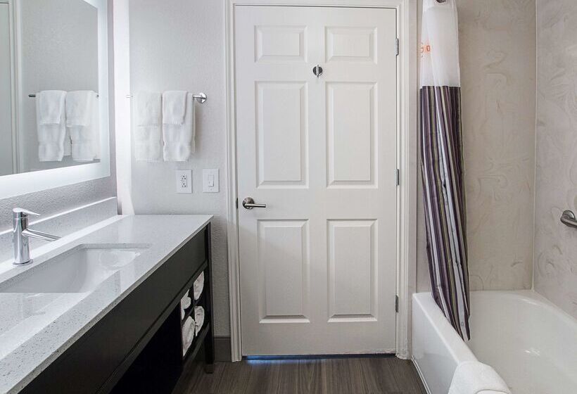 호텔 La Quinta By Wyndham Arlington North 6 Flags Dr