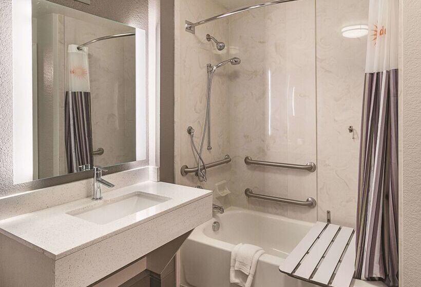 호텔 La Quinta By Wyndham Arlington North 6 Flags Dr