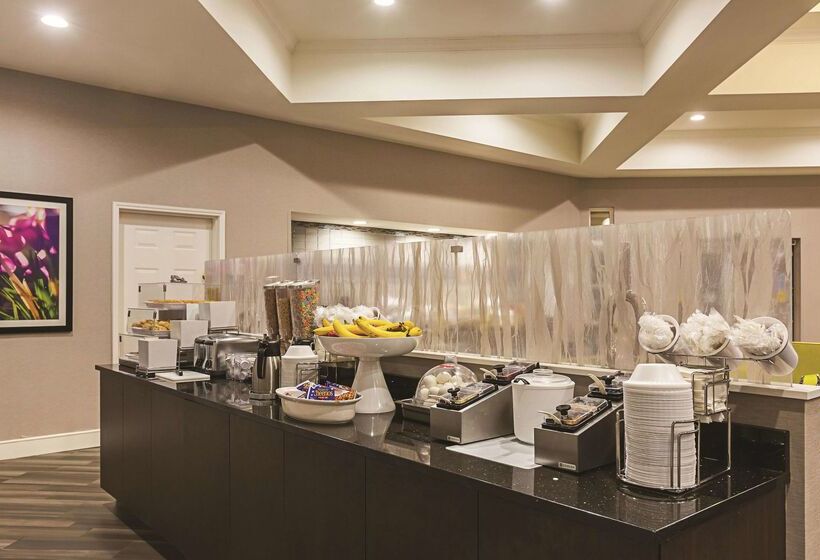 فندق La Quinta By Wyndham Atlanta Alpharetta