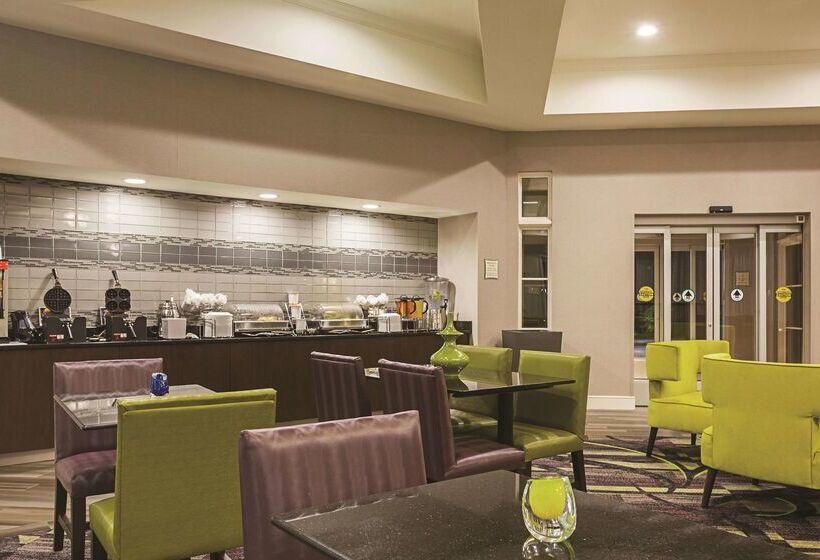فندق La Quinta By Wyndham Atlanta Alpharetta