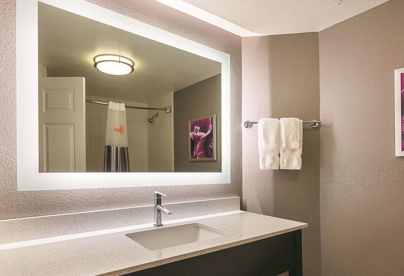 فندق La Quinta By Wyndham Atlanta Alpharetta