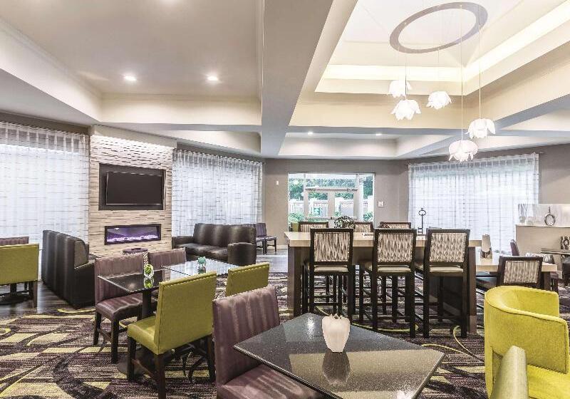فندق La Quinta By Wyndham Atlanta Alpharetta