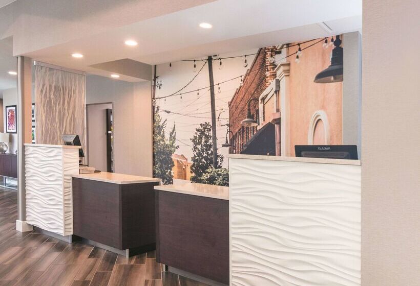 فندق La Quinta By Wyndham Atlanta Conyers