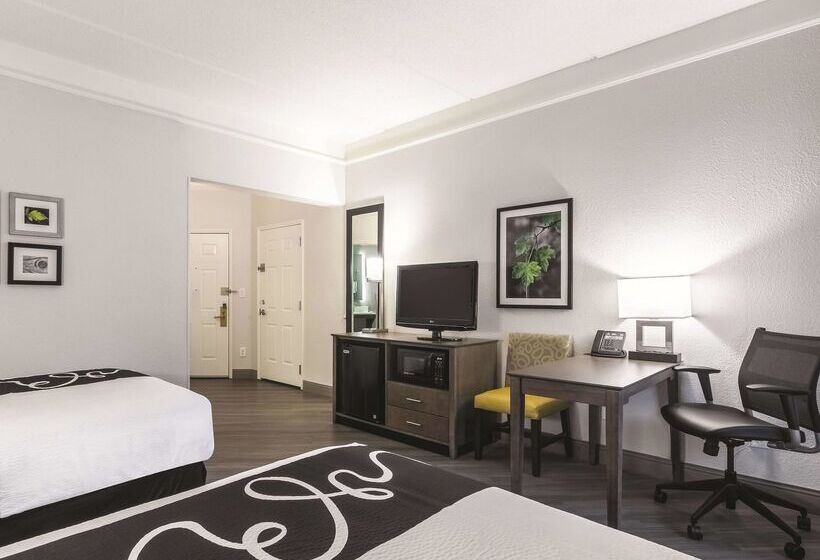 فندق La Quinta By Wyndham Atlanta Conyers