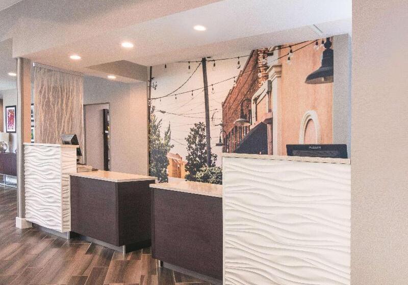 فندق La Quinta By Wyndham Atlanta Conyers