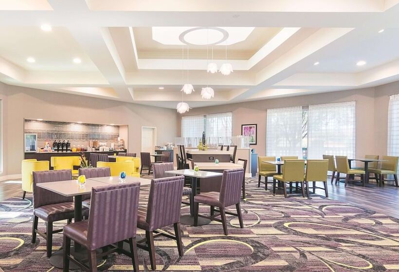 فندق La Quinta By Wyndham Atlanta Conyers