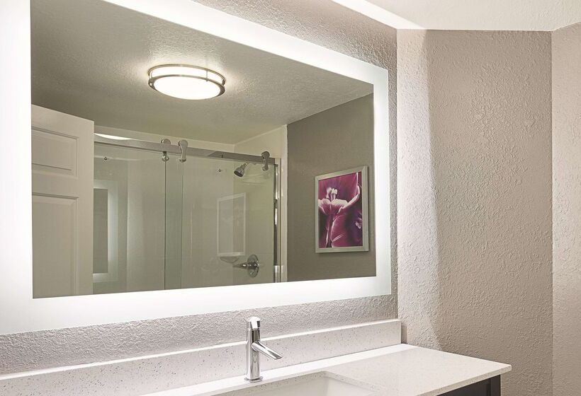 호텔 La Quinta By Wyndham Atlanta Perimeter Medical