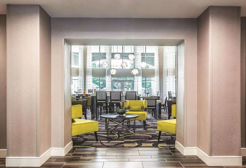 호텔 La Quinta By Wyndham Atlanta Perimeter Medical