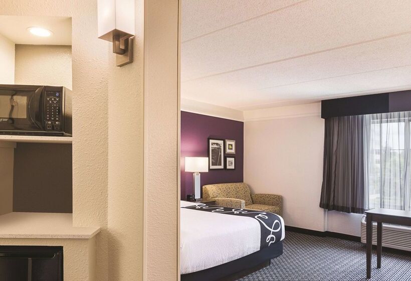 호텔 La Quinta By Wyndham Atlanta Perimeter Medical