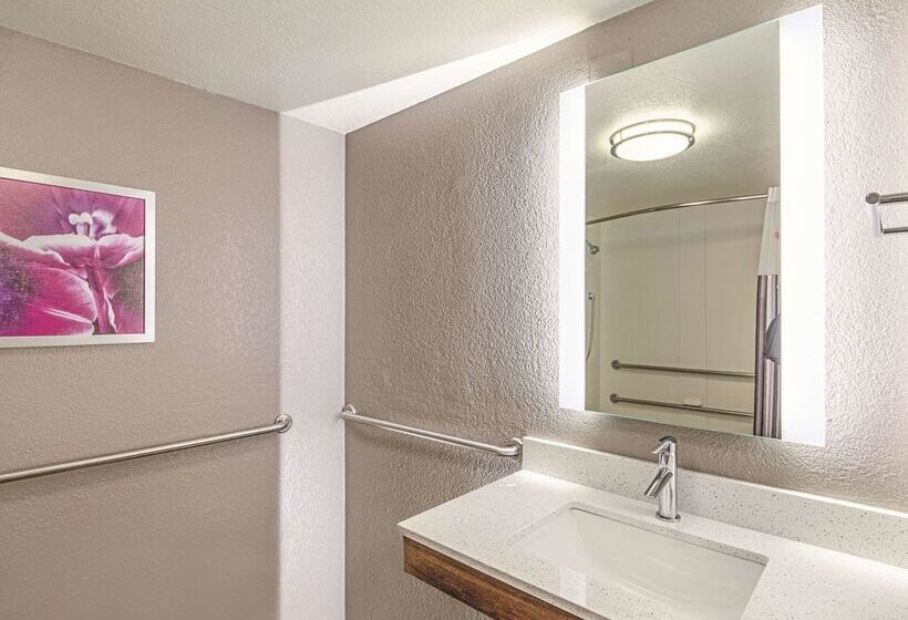 فندق La Quinta By Wyndham Austin Airport