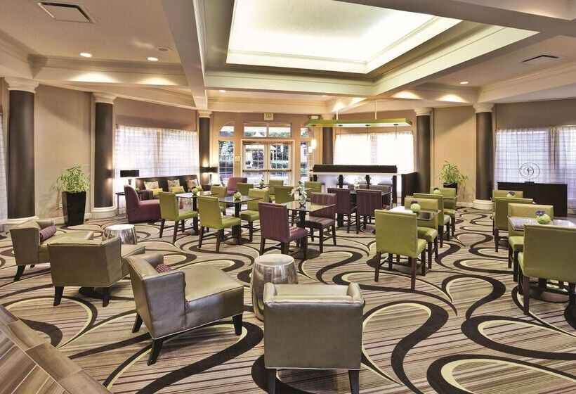 ホテル La Quinta By Wyndham Birmingham Homewood