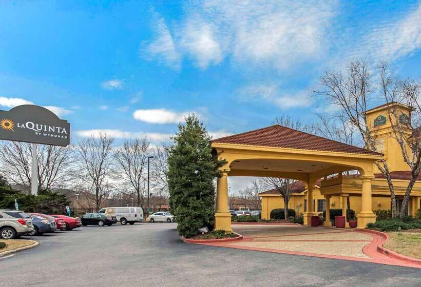 ホテル La Quinta By Wyndham Birmingham Homewood