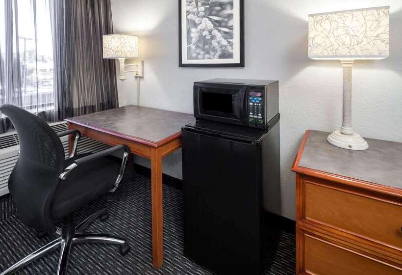 호텔 La Quinta By Wyndham Buena Park