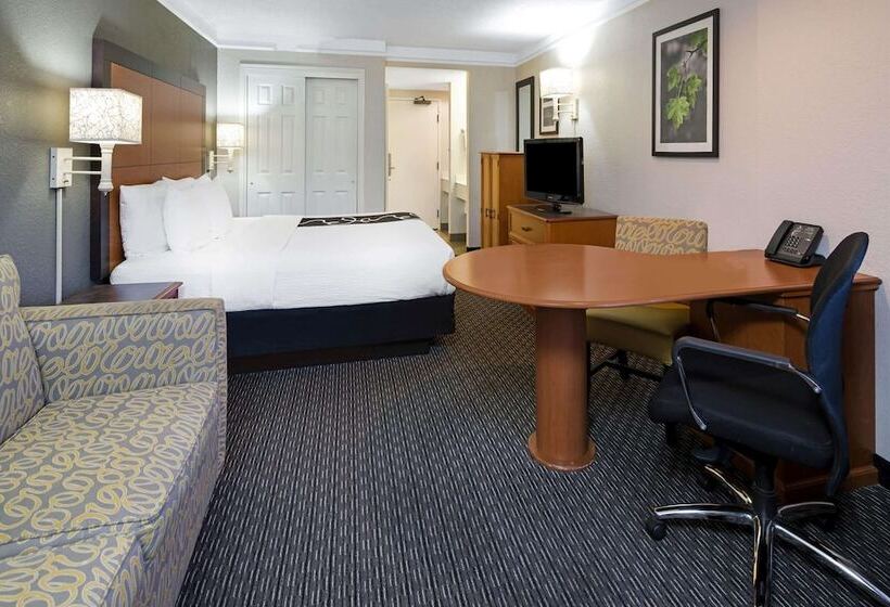 호텔 La Quinta By Wyndham Buena Park