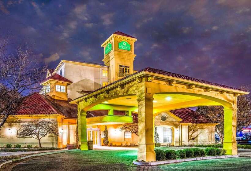 هتل La Quinta By Wyndham Colorado Springs South Airport