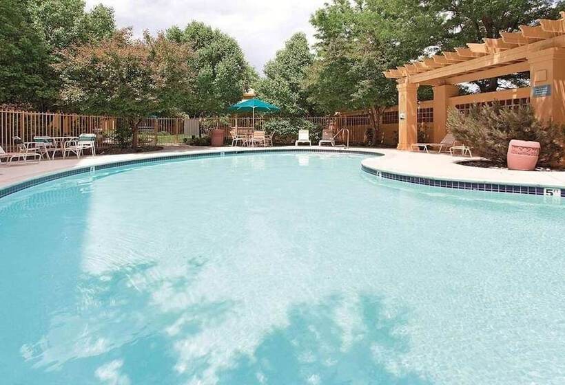 هتل La Quinta By Wyndham Colorado Springs South Airport