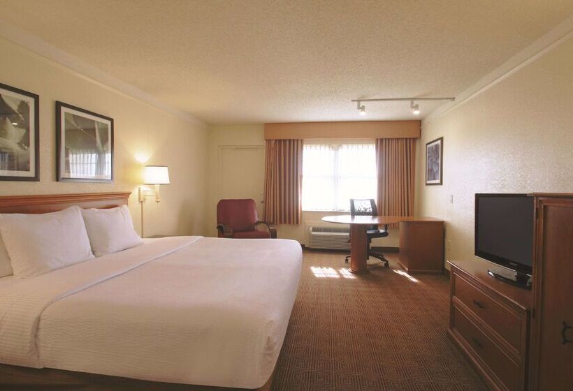 בית מלון כפרי La Quinta By Wyndham Coral Springs University Dr