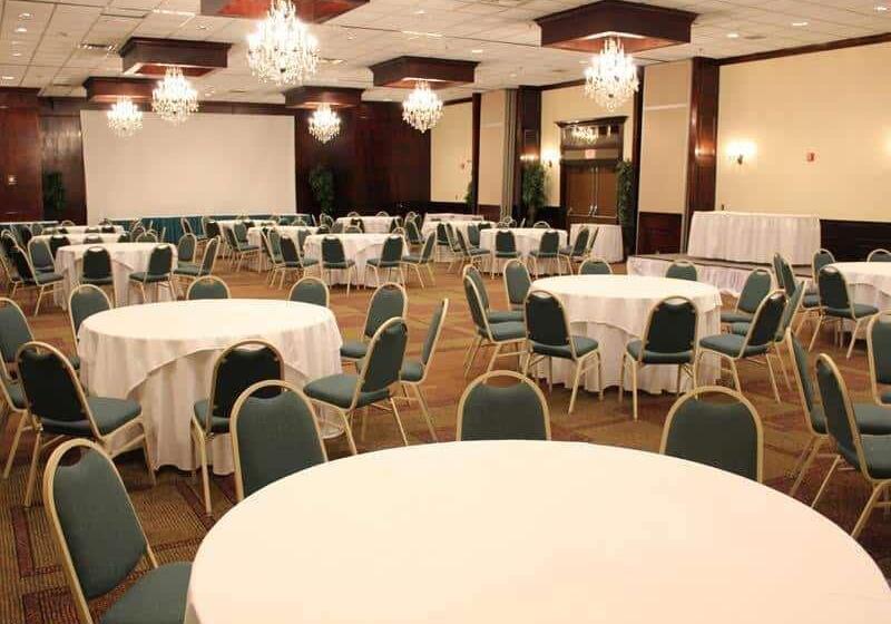 בית מלון כפרי La Quinta By Wyndham Coral Springs University Dr