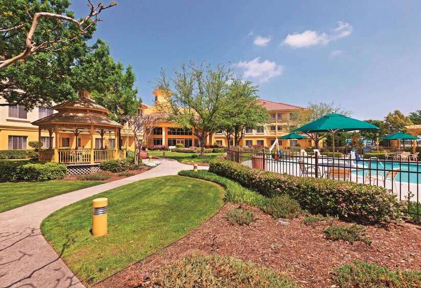 בית מלון כפרי La Quinta By Wyndham Dallas Dfw Airport North