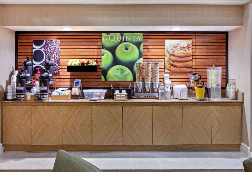 בית מלון כפרי La Quinta By Wyndham Dallas Dfw Airport North
