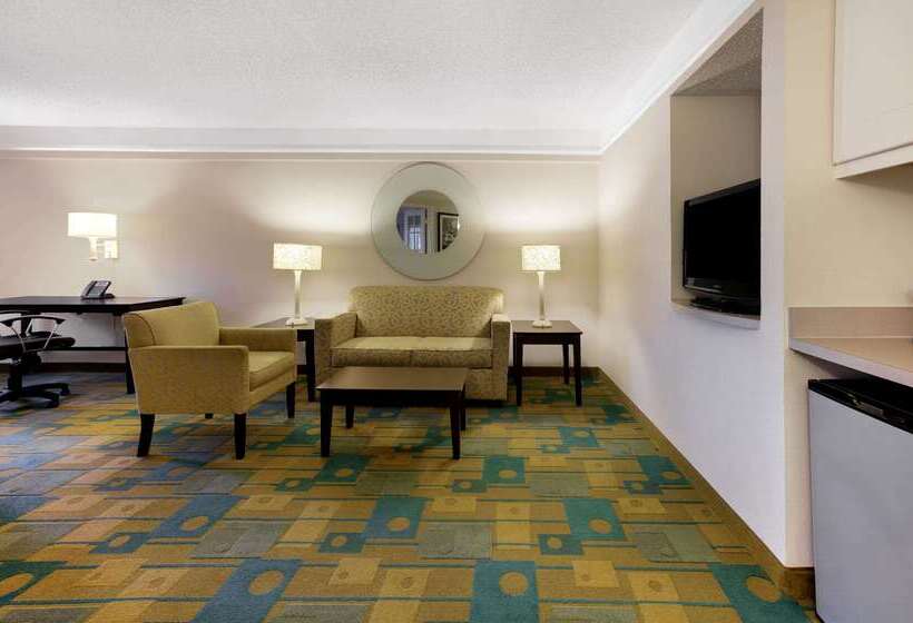 בית מלון כפרי La Quinta By Wyndham Dallas Dfw Airport North