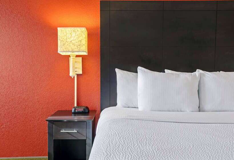 בית מלון כפרי La Quinta By Wyndham Dallas Dfw Airport North