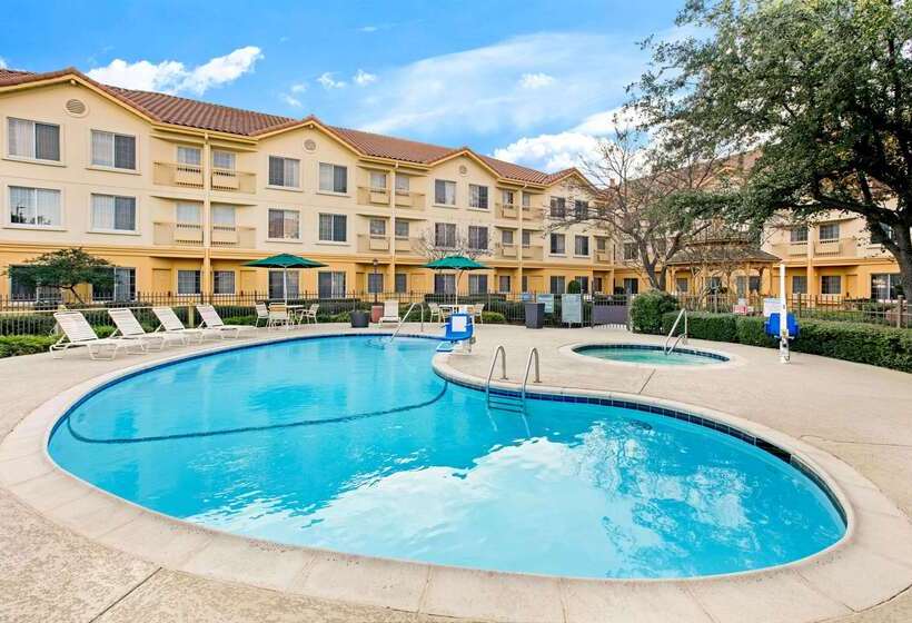 בית מלון כפרי La Quinta By Wyndham Dallas Dfw Airport North