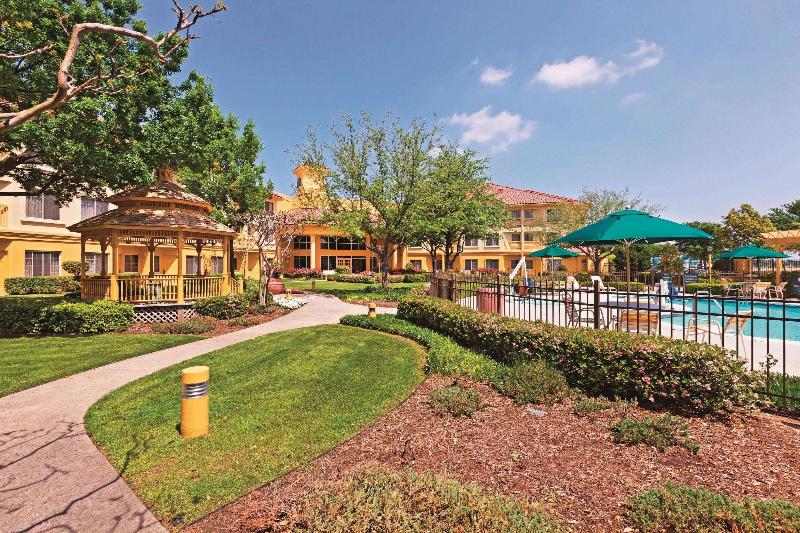 בית מלון כפרי La Quinta By Wyndham Dallas Dfw Airport North