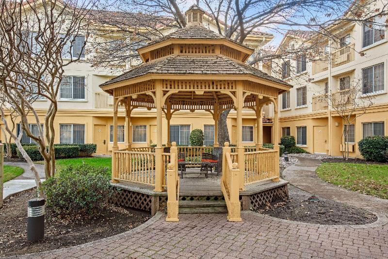 בית מלון כפרי La Quinta By Wyndham Dallas Dfw Airport North