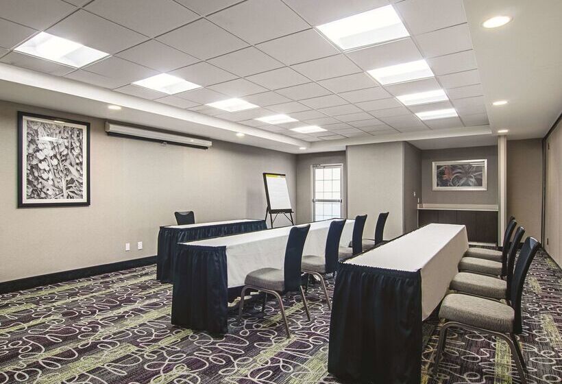 호텔 La Quinta By Wyndham Denver Airport Dia