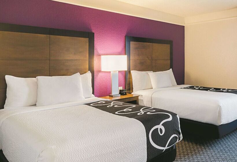 هتل La Quinta By Wyndham Denver Airport Dia