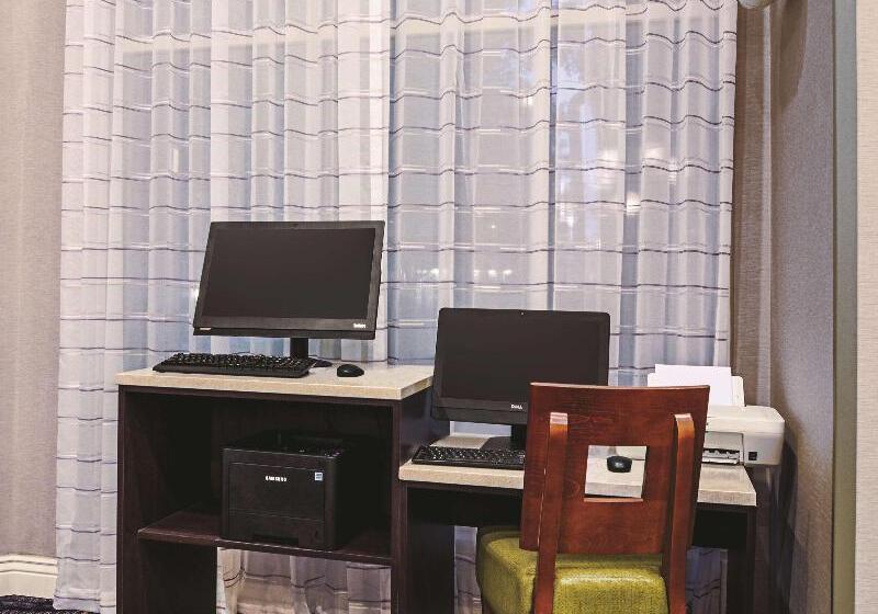 호텔 La Quinta By Wyndham Denver Airport Dia