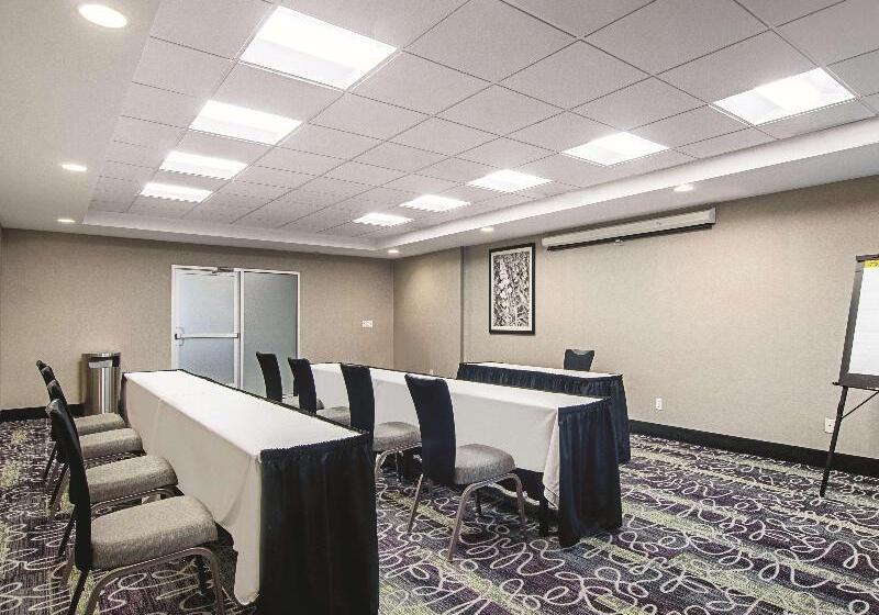 호텔 La Quinta By Wyndham Denver Airport Dia