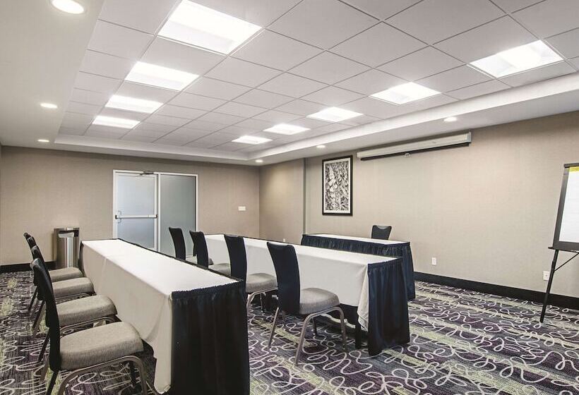 호텔 La Quinta By Wyndham Denver Airport Dia