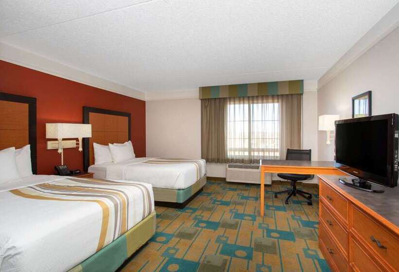 Отель La Quinta By Wyndham Denver Southwest Lakewood