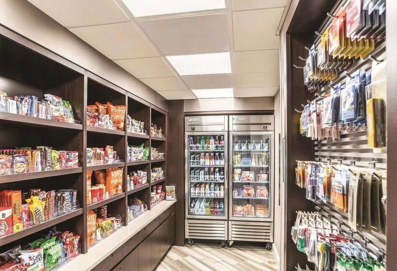 هتل La Quinta By Wyndham Flagstaff