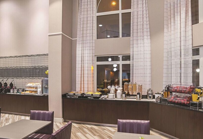 هتل La Quinta By Wyndham Flagstaff