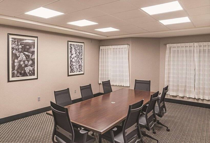 هتل La Quinta By Wyndham Flagstaff