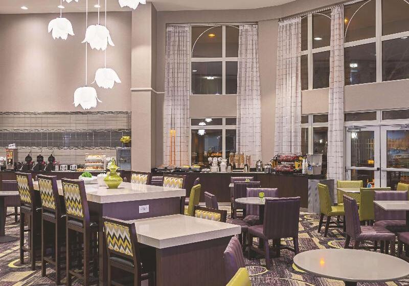 هتل La Quinta By Wyndham Flagstaff