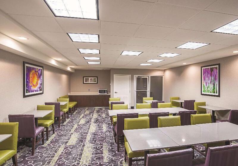 هتل La Quinta By Wyndham Flagstaff