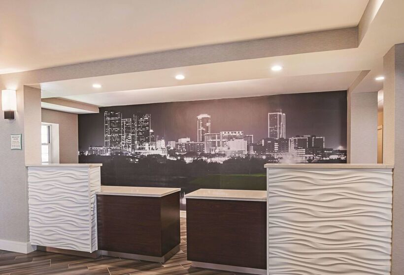 هتل La Quinta By Wyndham Fort Worth North